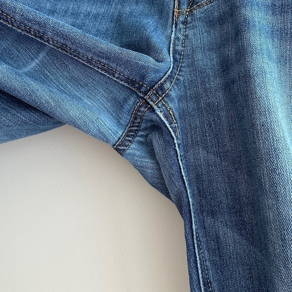 Dollhouse Charley Women's Distressed Blue Jeans, Size 11 - Picture 10 of 16